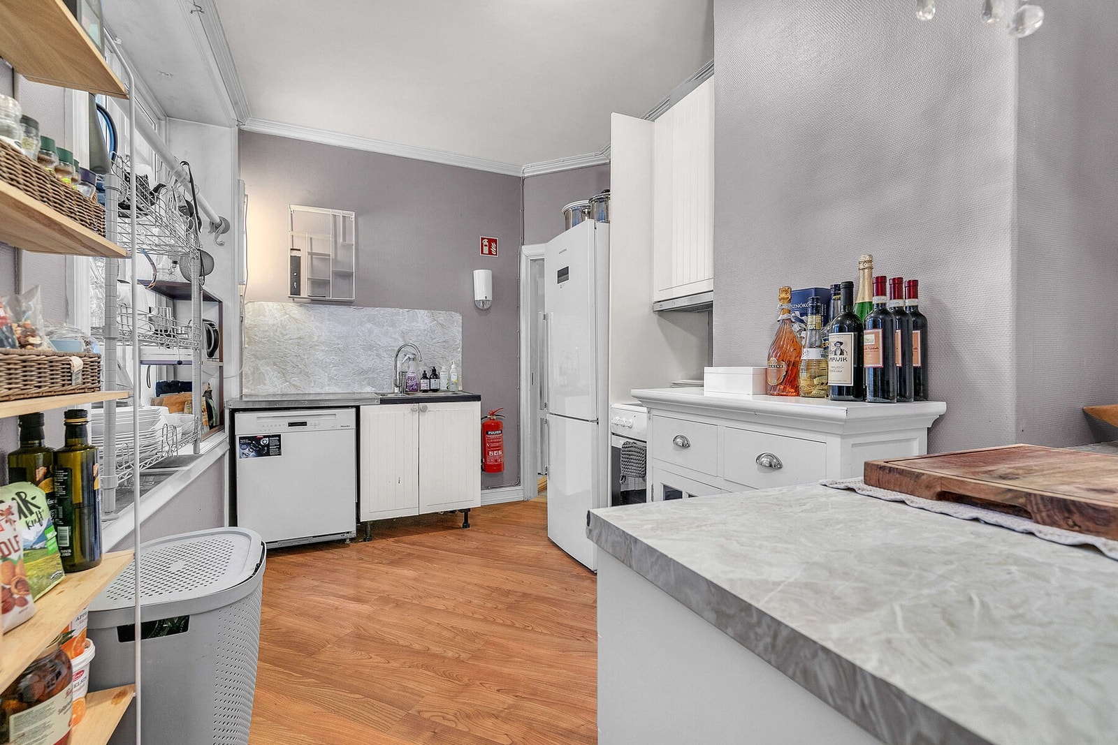 Tregård - 1etg - Næringslokale 2 - Kjøkken 1 Galleribilde