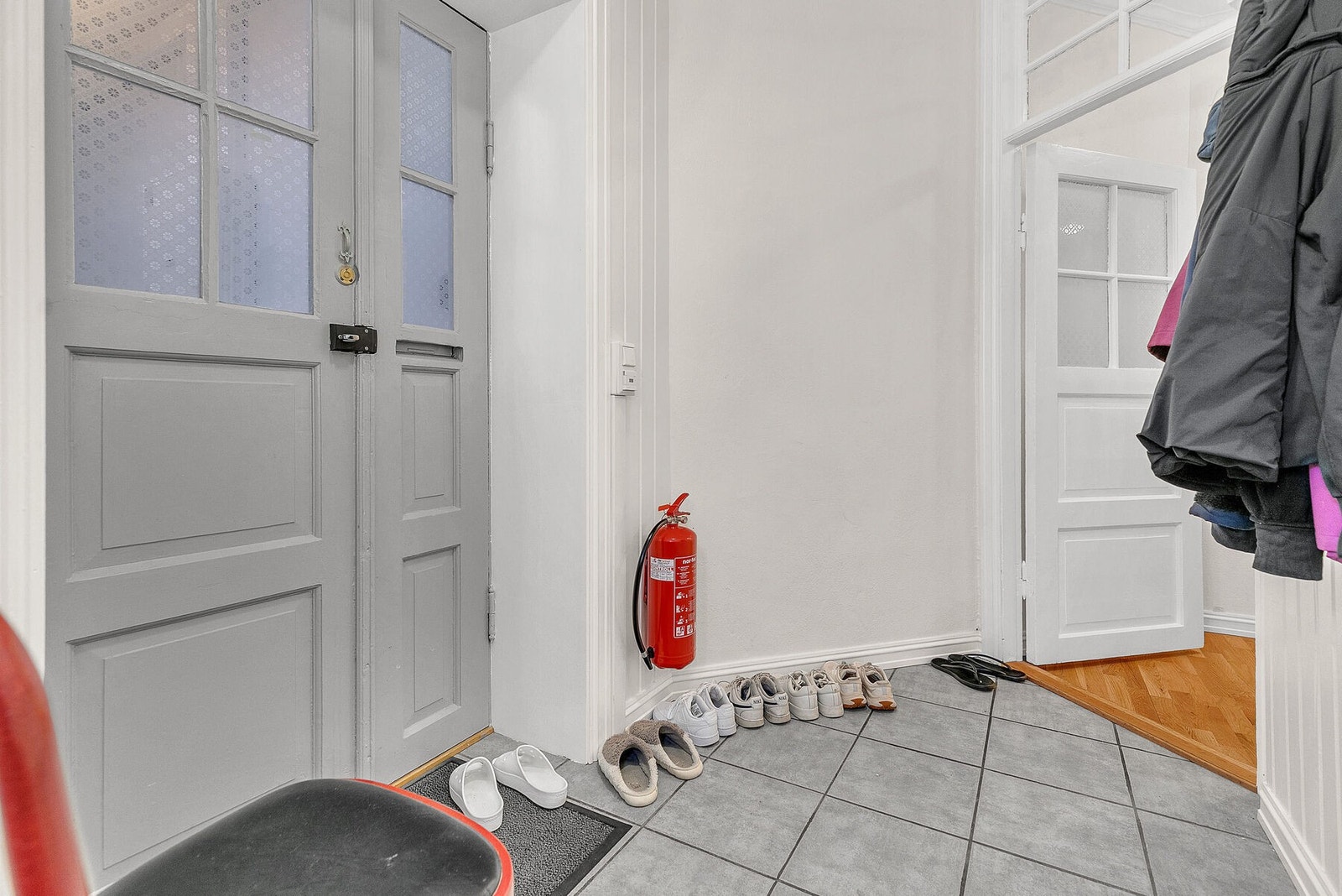 Murgård - 2etg - Leilighet - Vest - Entré 2 Galleribilde