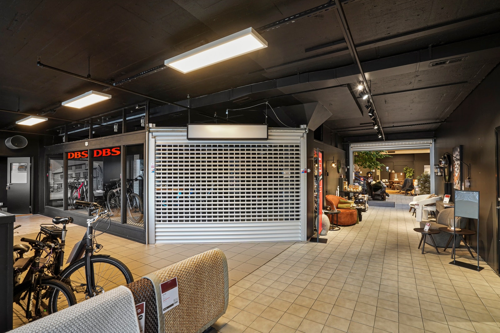 Inngang til 1. og 2. etg Galleribilde