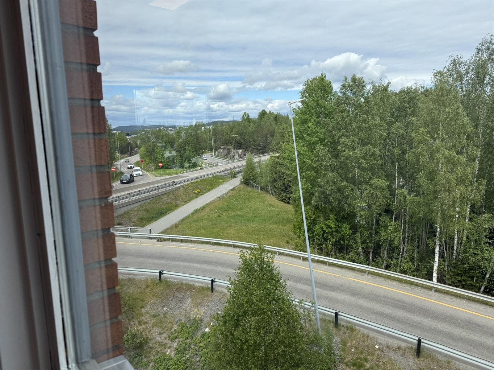 162 kvm lokalet - Utsikt hjørnekontor.JPEG Galleribilde