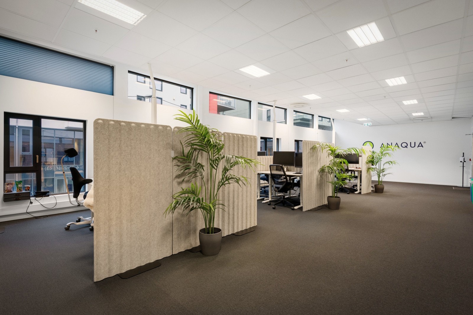 Åpne og lyse kontorer Galleribilde