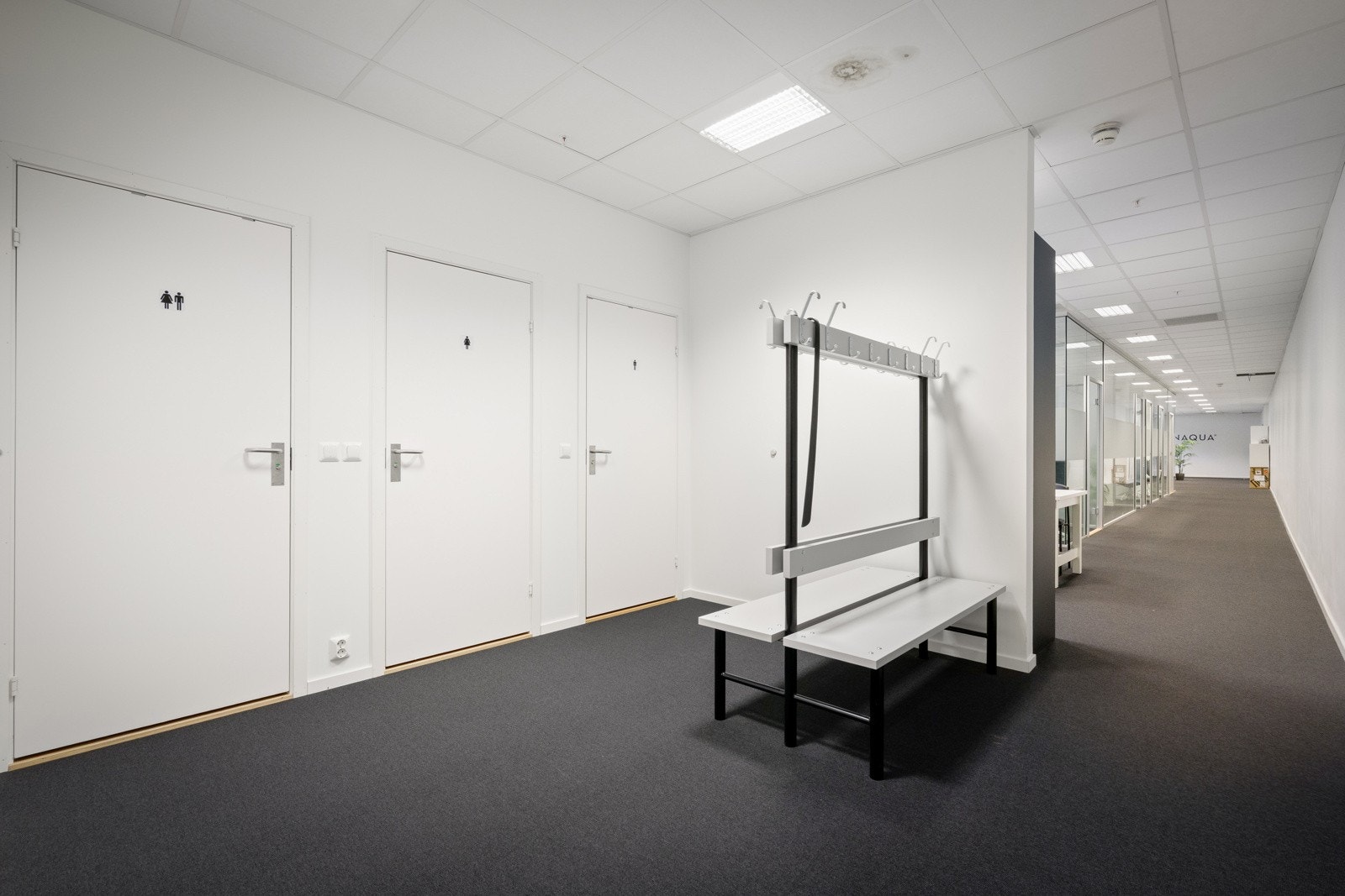 Garderobe Galleribilde