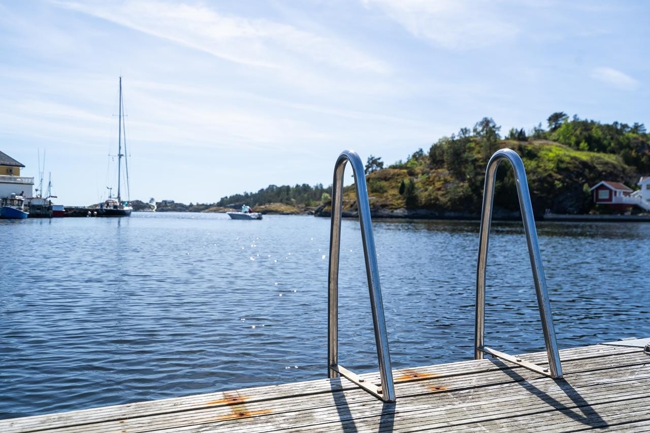 2302102530808 Galleribilde