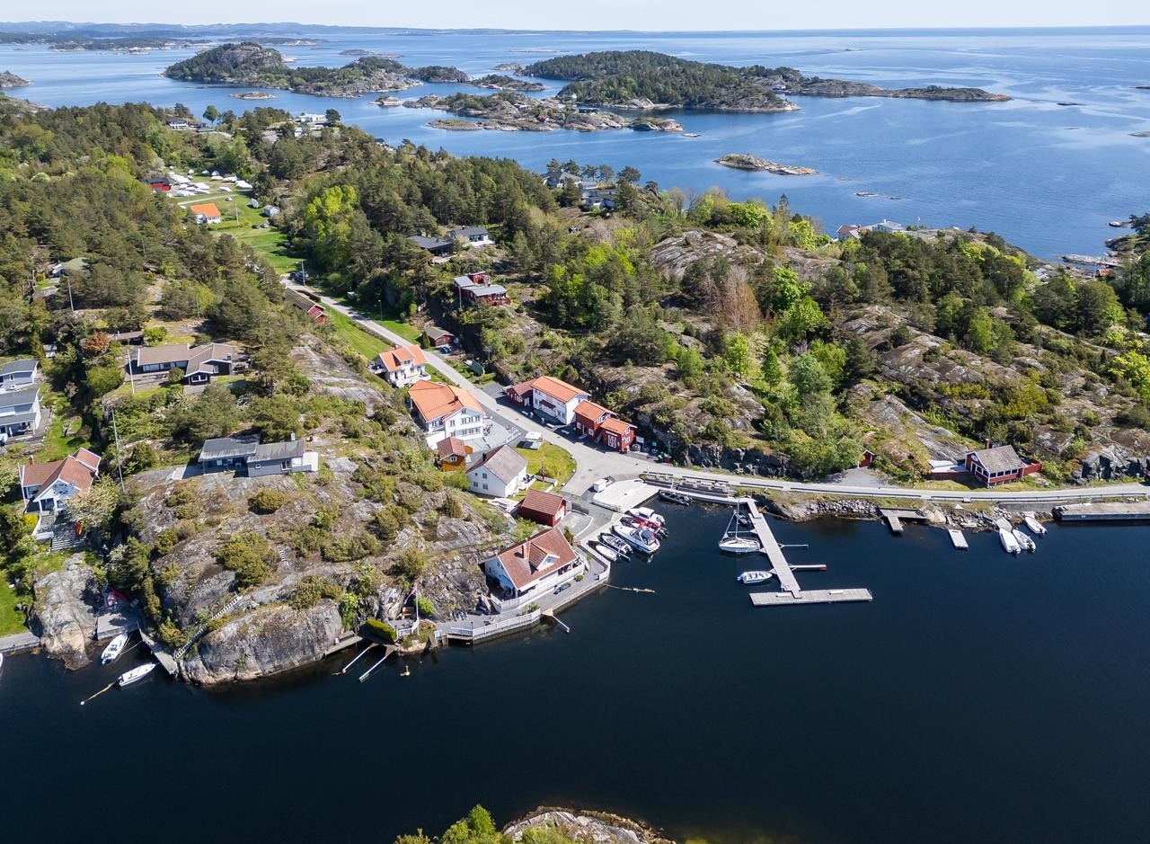 2302102530725 Galleribilde