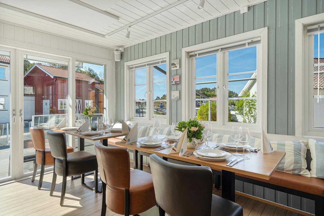 2302102530733 Galleribilde