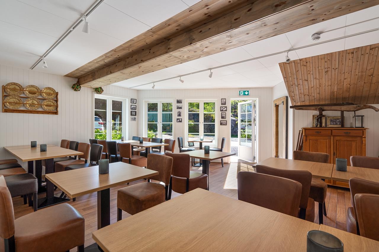 2302102530727 Galleribilde