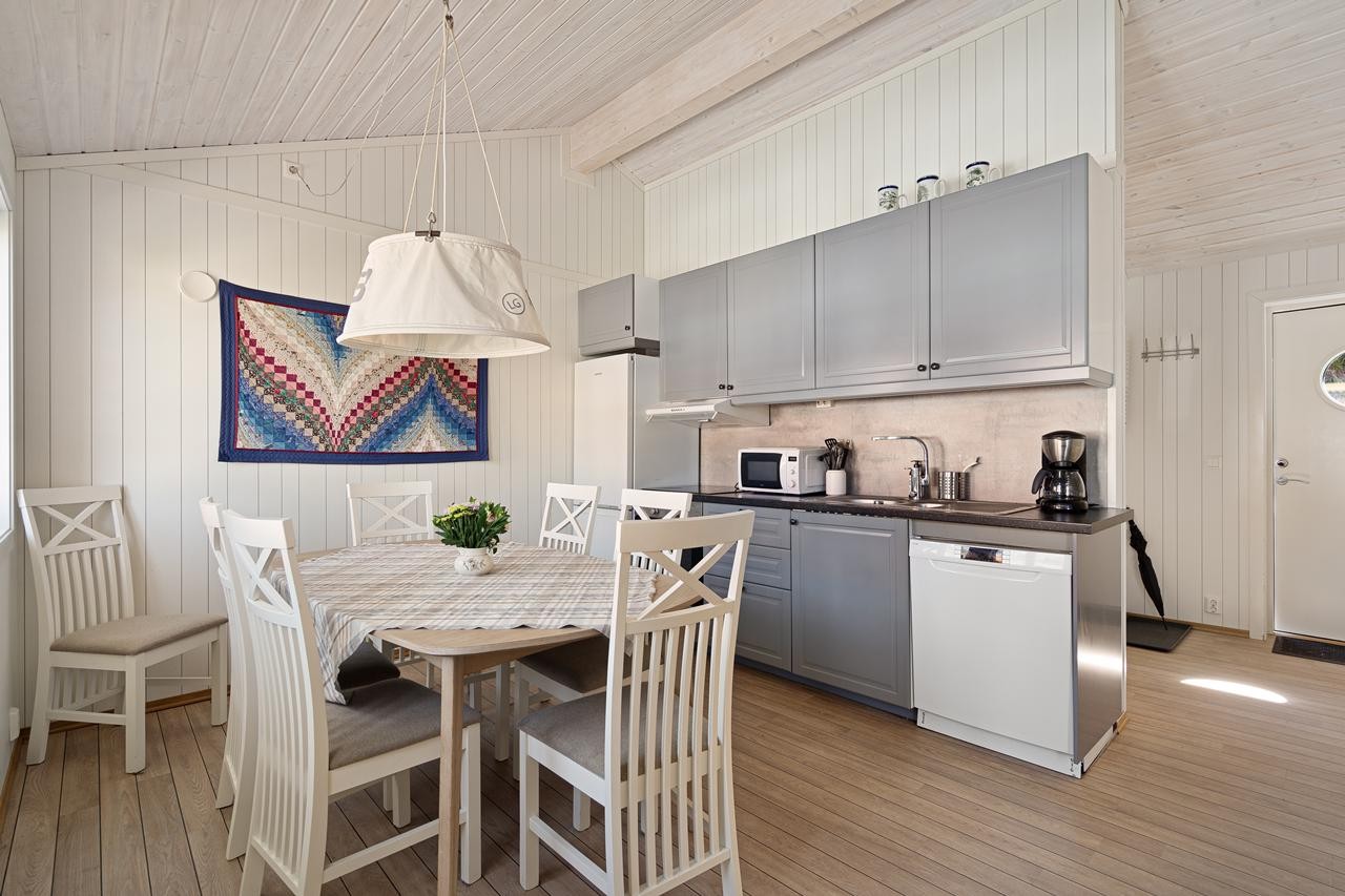 2302102530772 Galleribilde