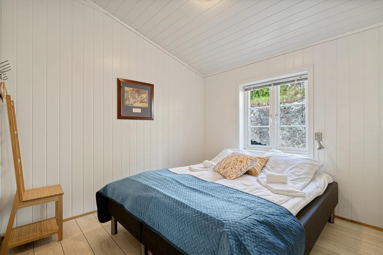 2302102530746 Galleribilde