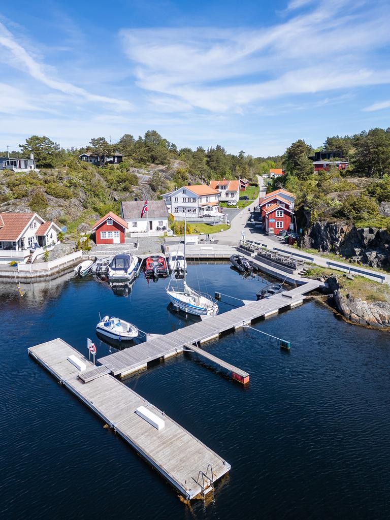 2302102530722 Galleribilde