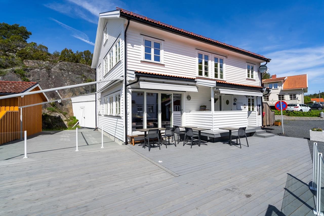 2302102530827 Galleribilde