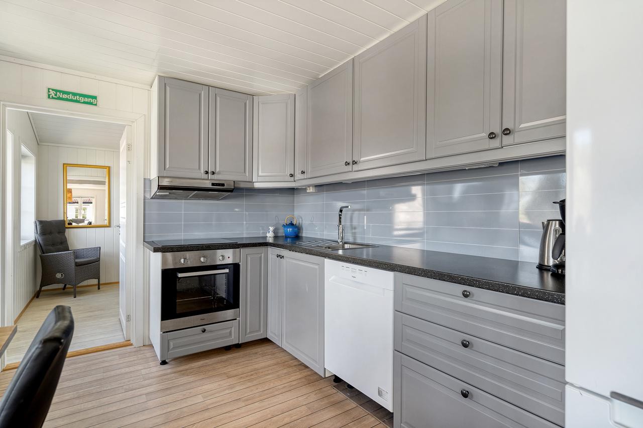 2302102530749 Galleribilde