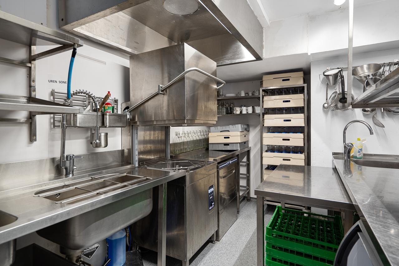 2302102530729 Galleribilde