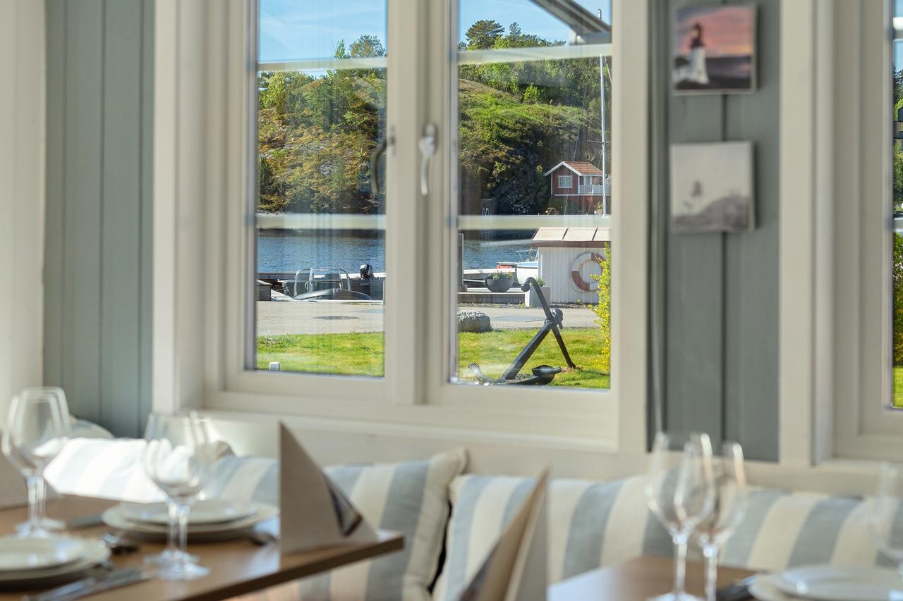 2302102530736 Galleribilde