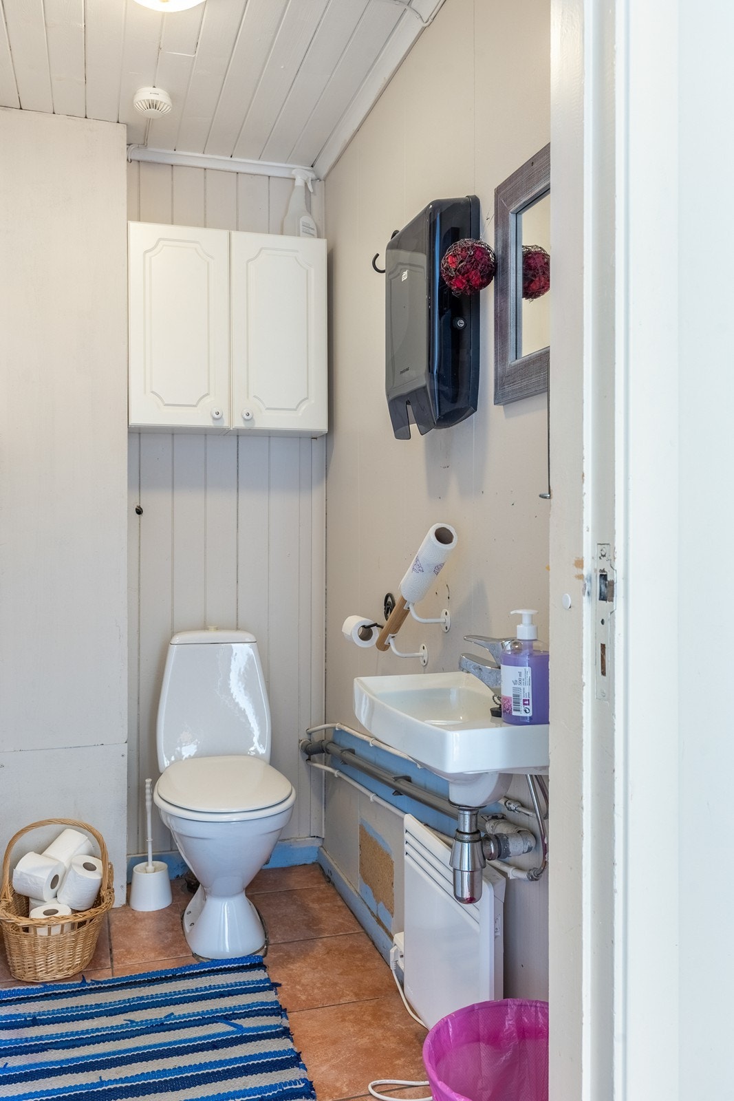 Utleiebygg. Tidligere "låven". Galleribilde