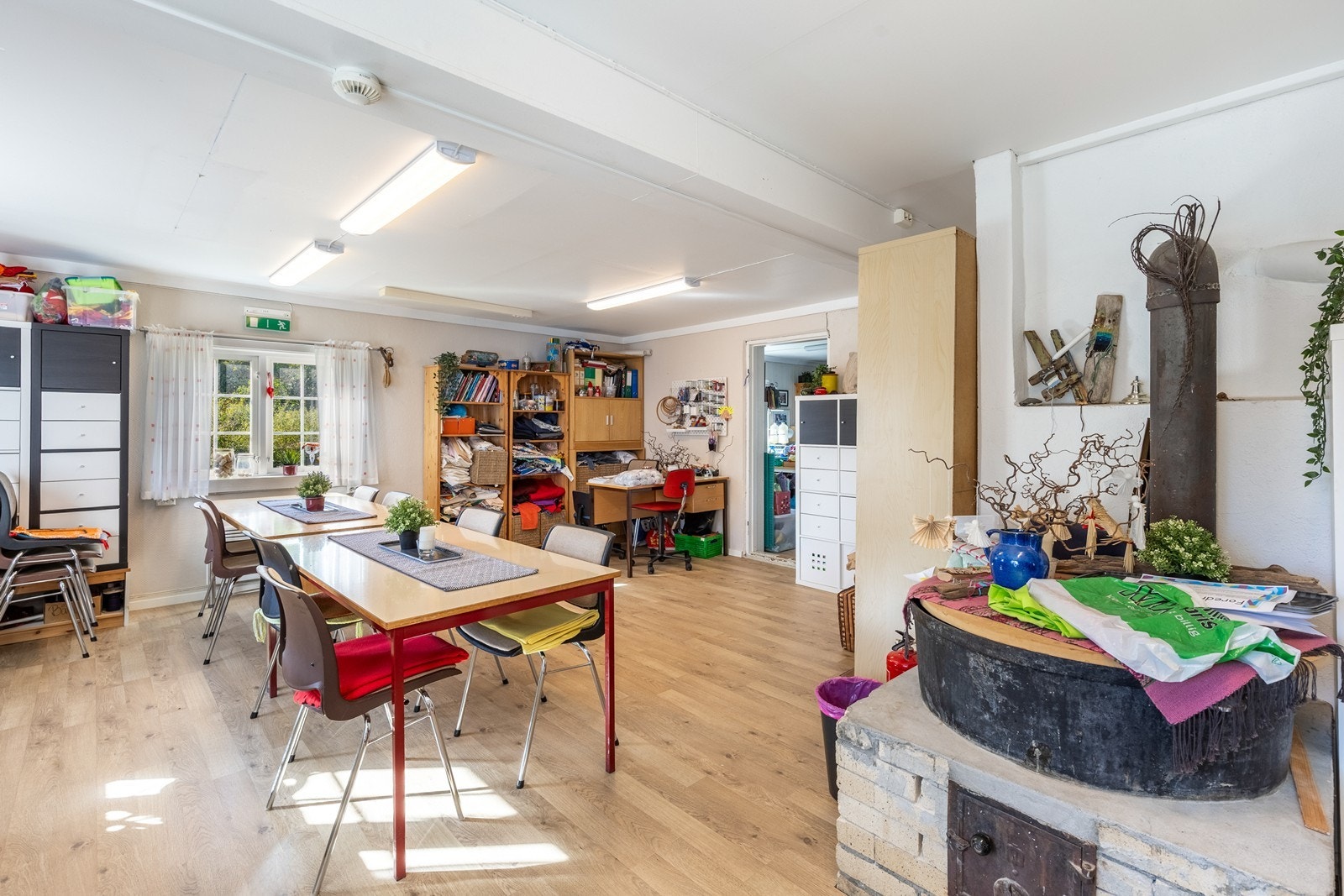 Utleiebygg. Tidligere "låven". Galleribilde