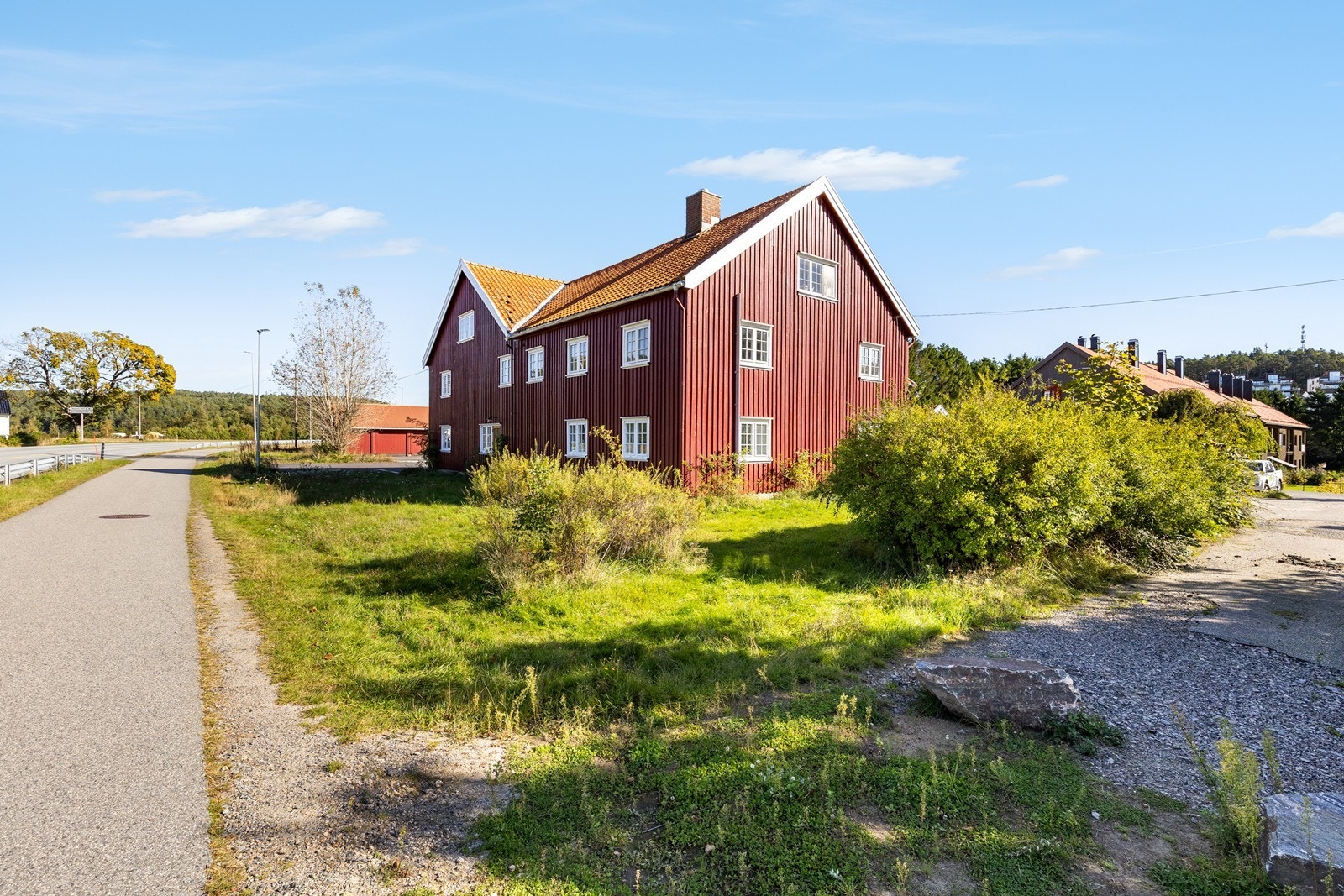 Utleiebygg. Tidligere "låven". Galleribilde