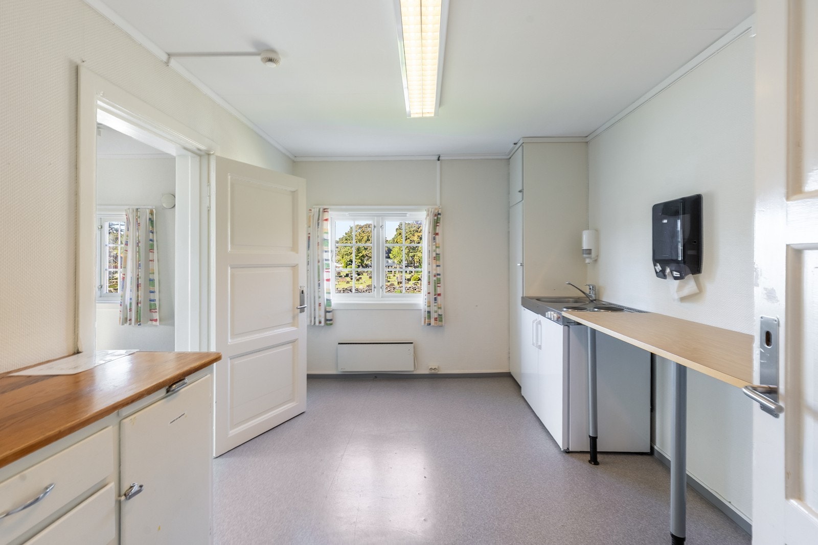 Utleiebygg. Tidligere "låven". Galleribilde