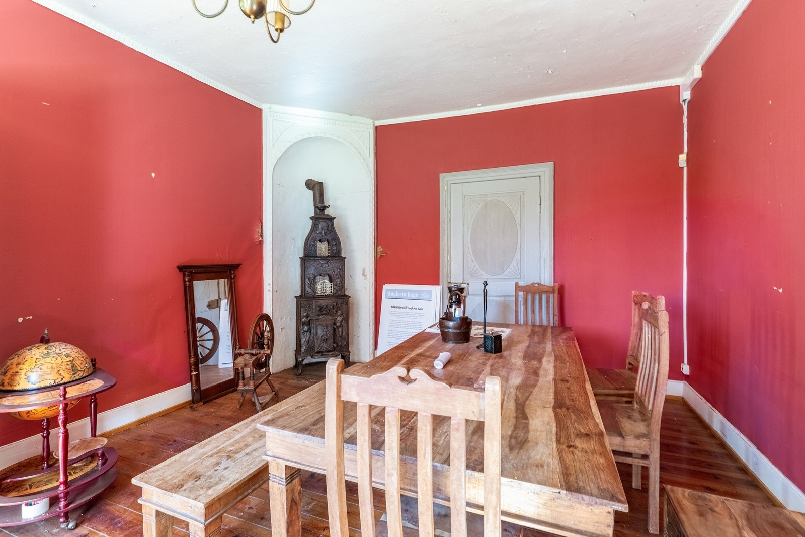 Hovedgården. Galleribilde