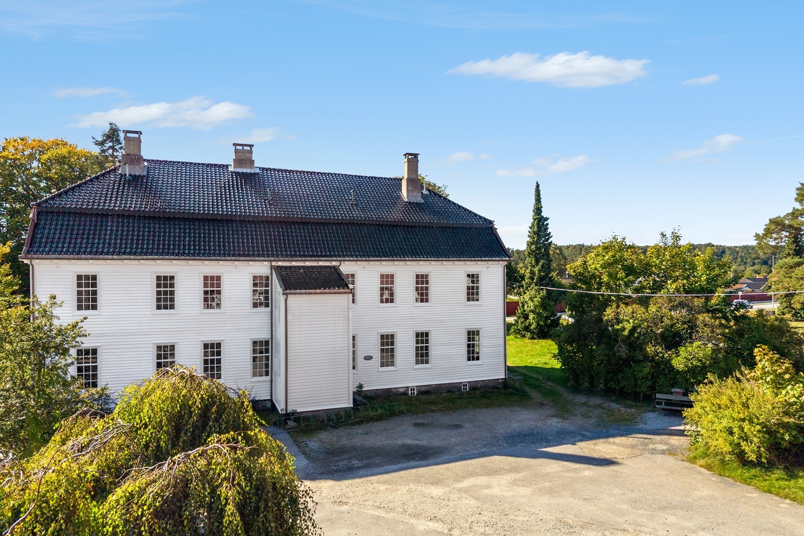 Hovdengården. Galleribilde