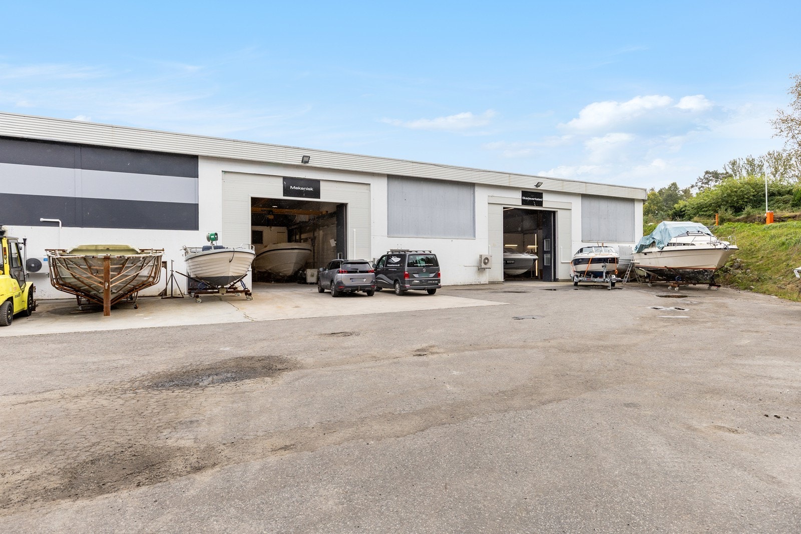 Eiendommen er på ca. 6 mål. Galleribilde