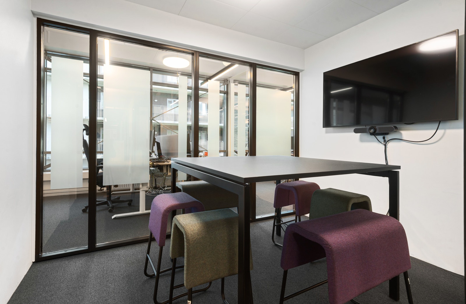 Mange møterom i forskjellige størrelser Galleribilde