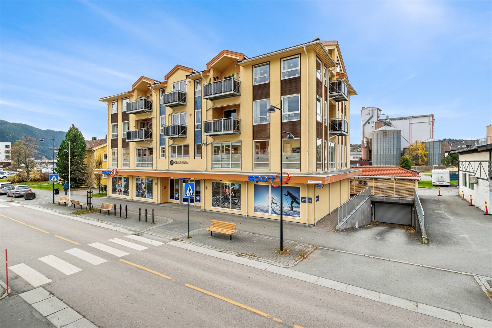 Velkommen til Melhusvegen 451 - en stor, attraktiv næringsseksjon med sentral beliggenhet. Galleribilde