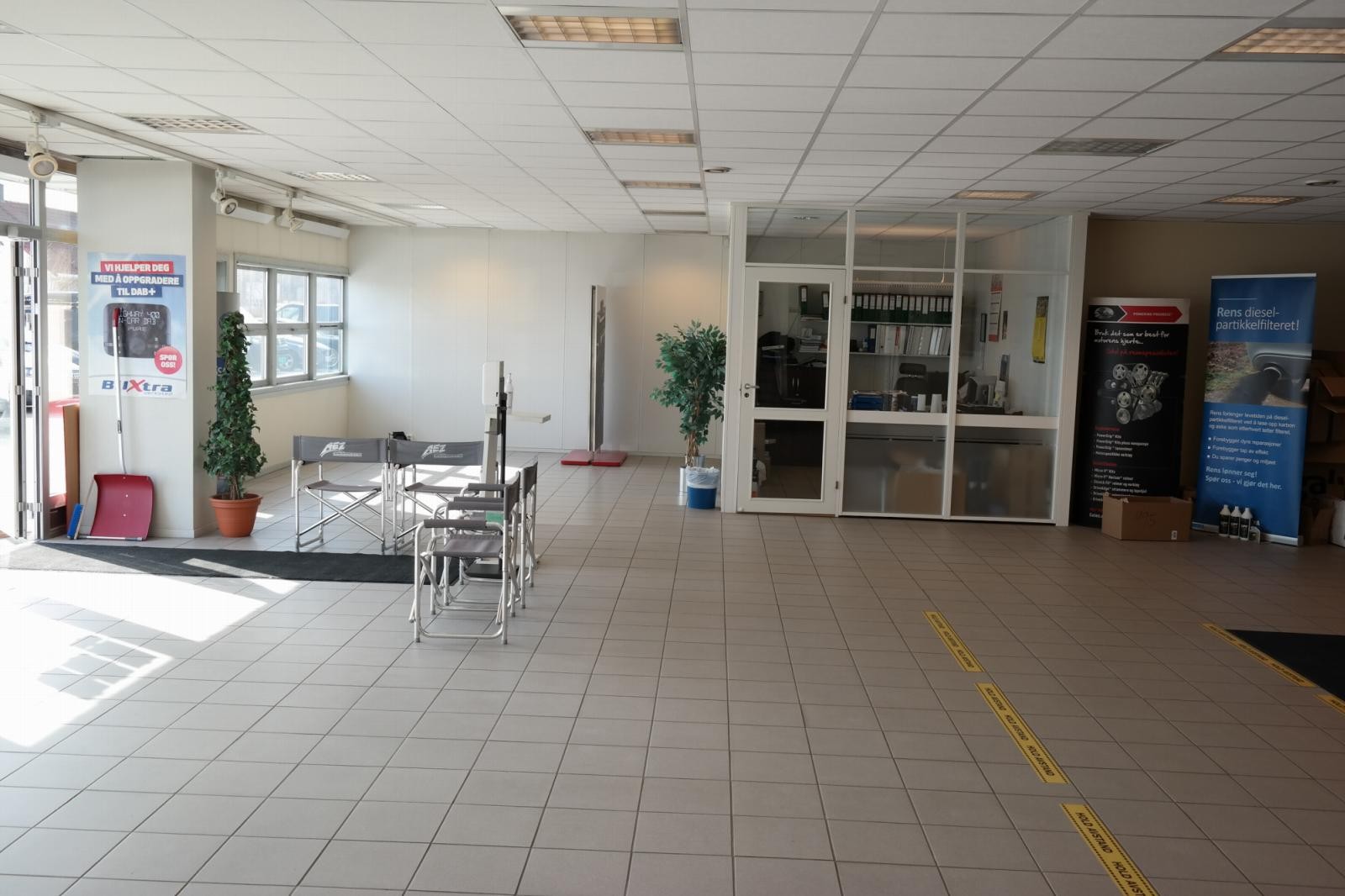 Butikk - kundemottak Kjøretøyspesialisten. Galleribilde