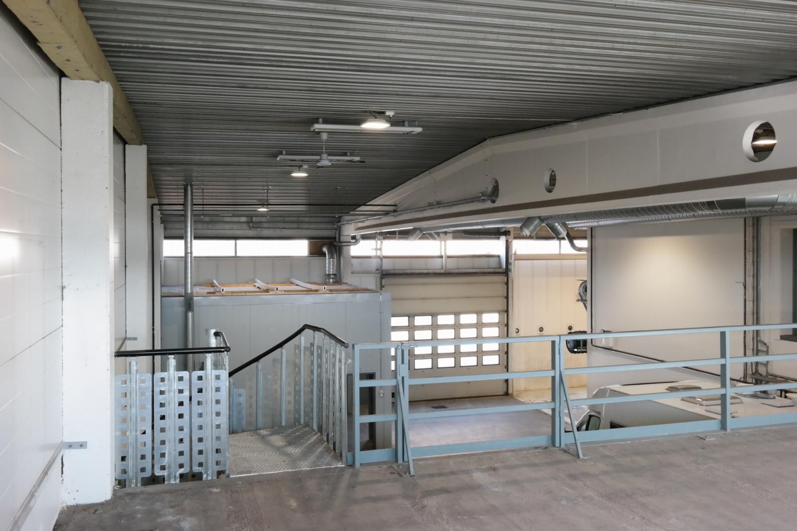 Mesanin lokale vest. Galleribilde