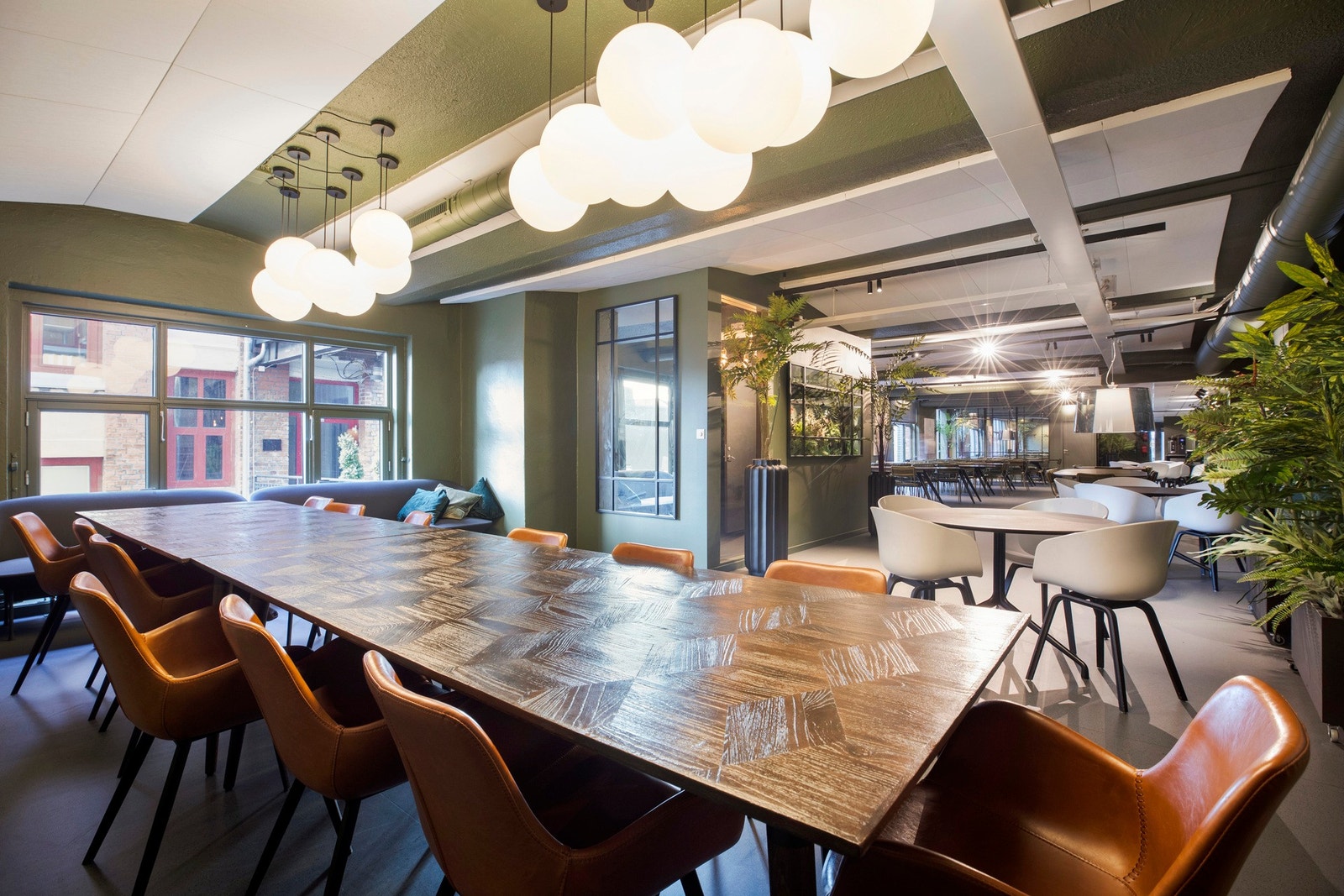 Koselig personalrestaurant i midtbyggets 4. etg Galleribilde