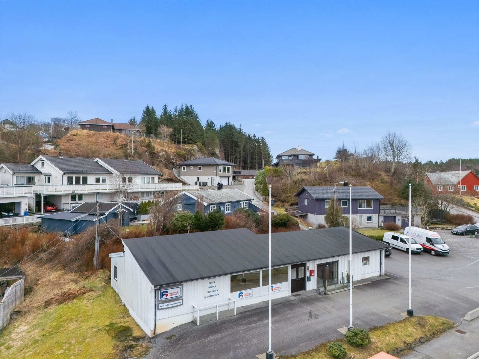 Rosslandsvegen 1489 presentert av Eiendomsmegler 1 Næringseiendom v/Tomas Kartvedt Galleribilde