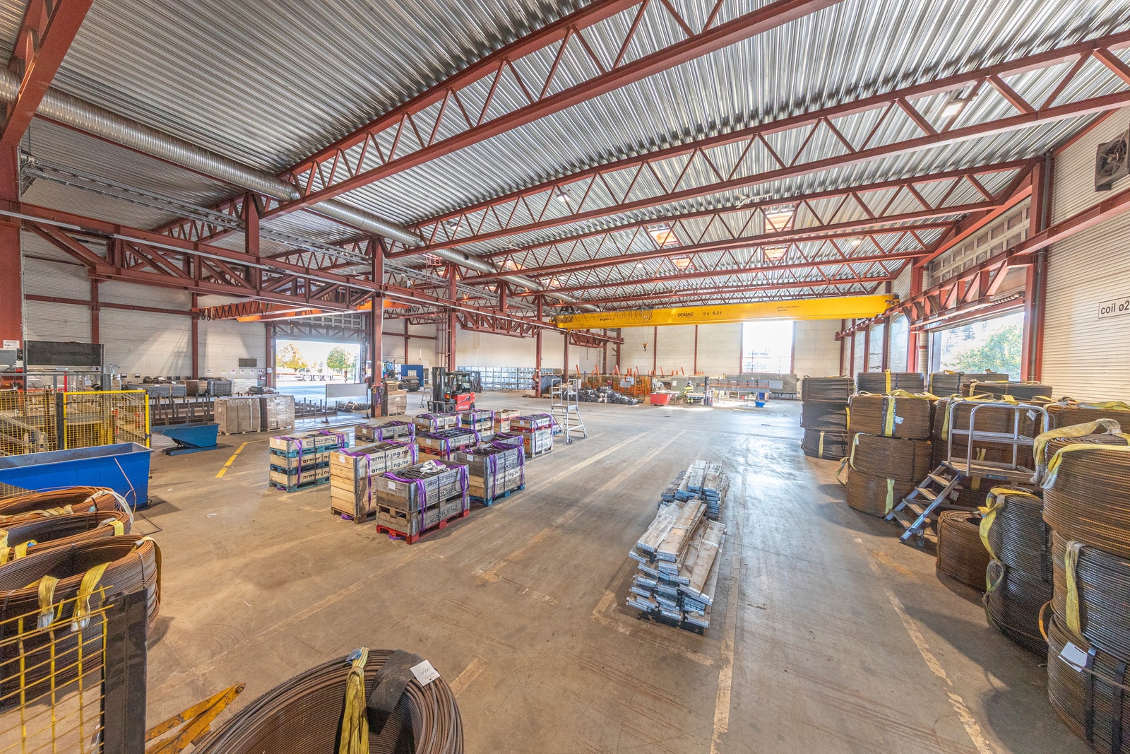 Solid bygg med gode kvaliteter - gulvet tåler høy belastning Galleribilde