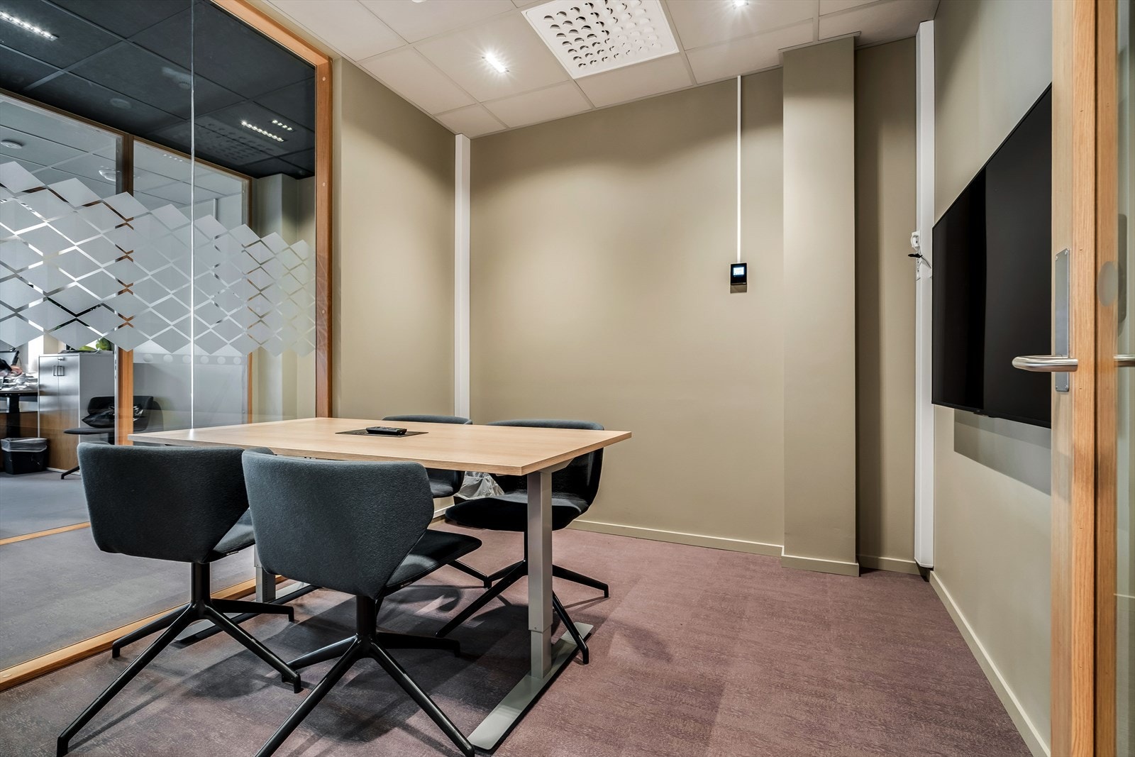 Lite møterom/stillerom Galleribilde