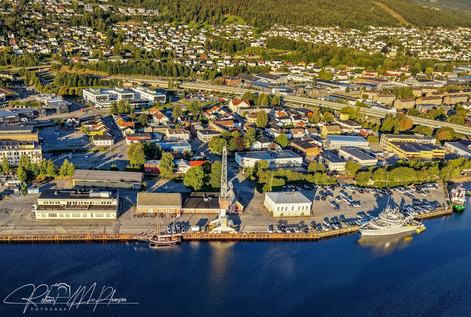 Tangenkaia Galleribilde