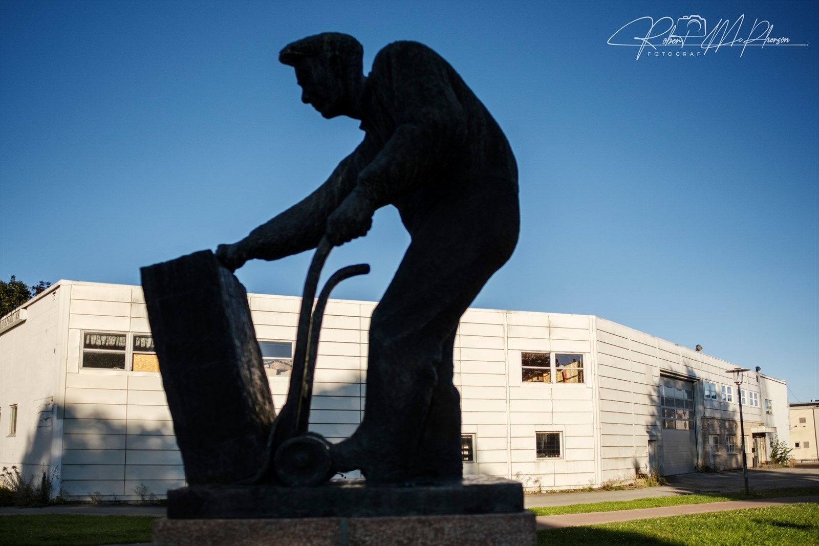 _DSF9818 copy 2.JPG Galleribilde