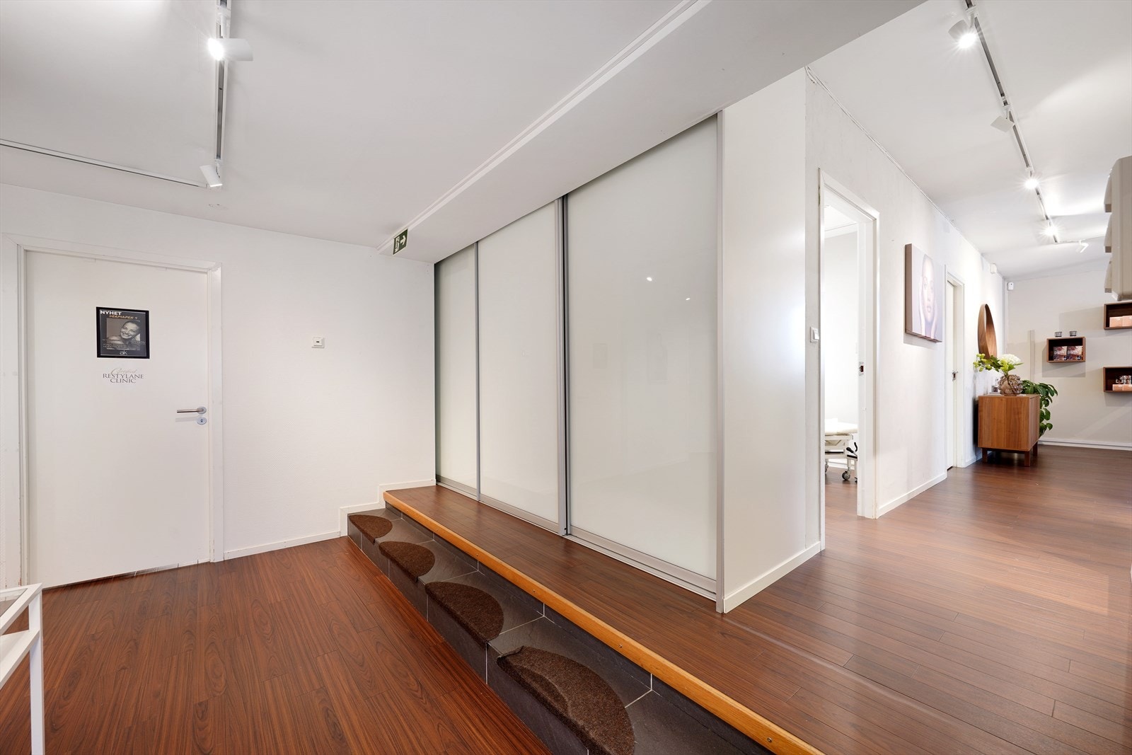 1 etasje - gangarealer velvære salong Galleribilde