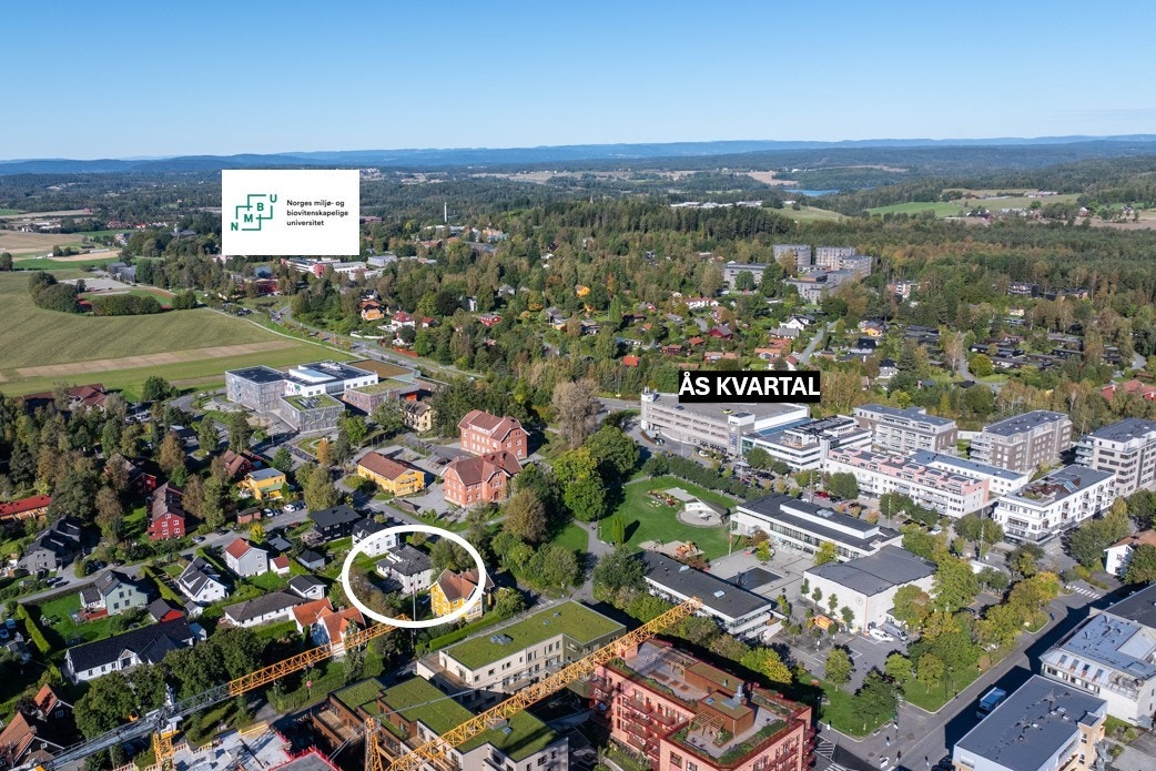 Eiendommen er fullt utleid, i hovedsak til studenter ved NMBU. Galleribilde