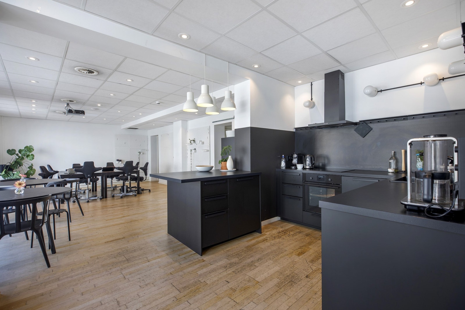 Kjøkken - kontorlandskap Galleribilde