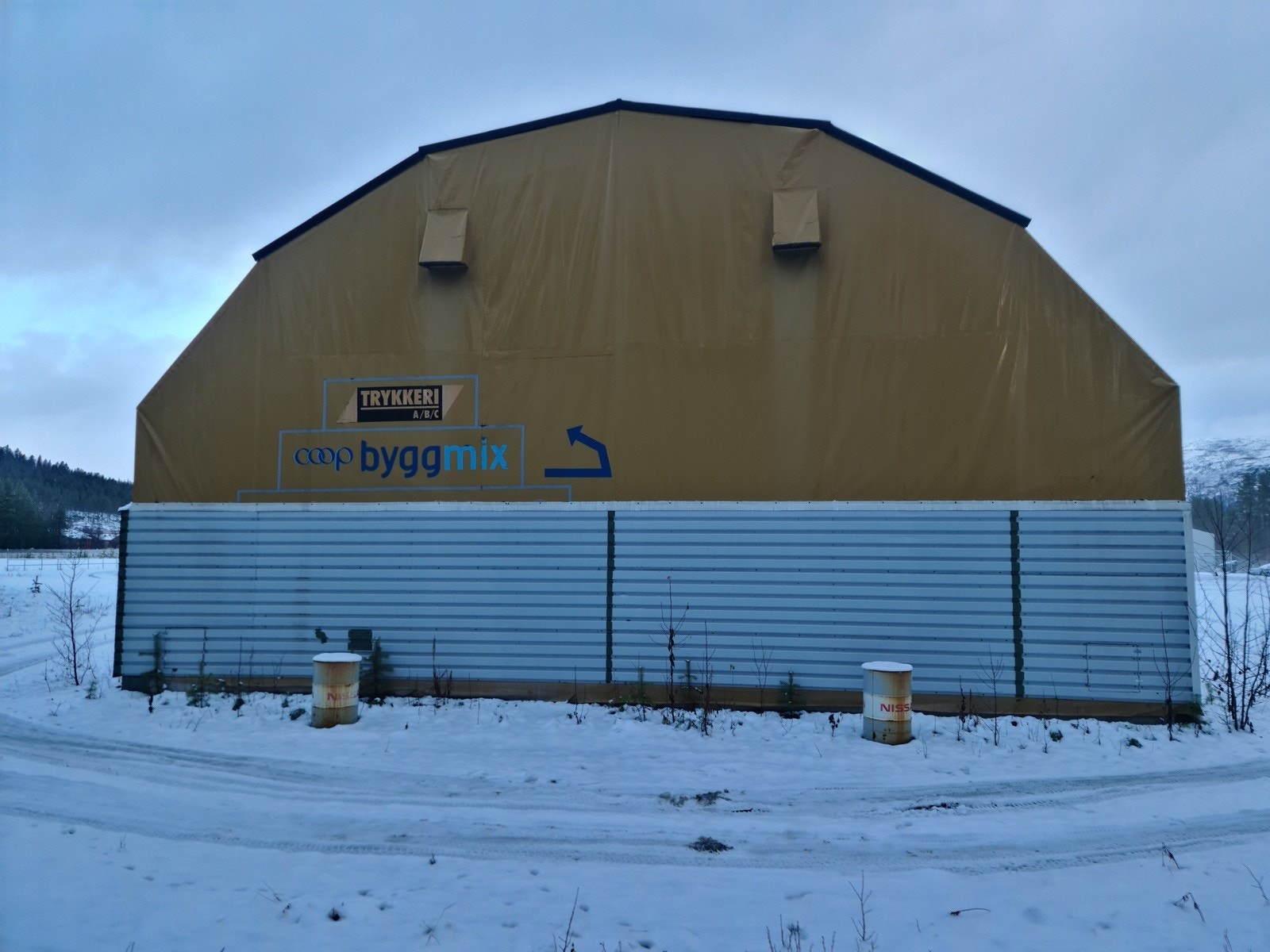 Bakside Galleribilde