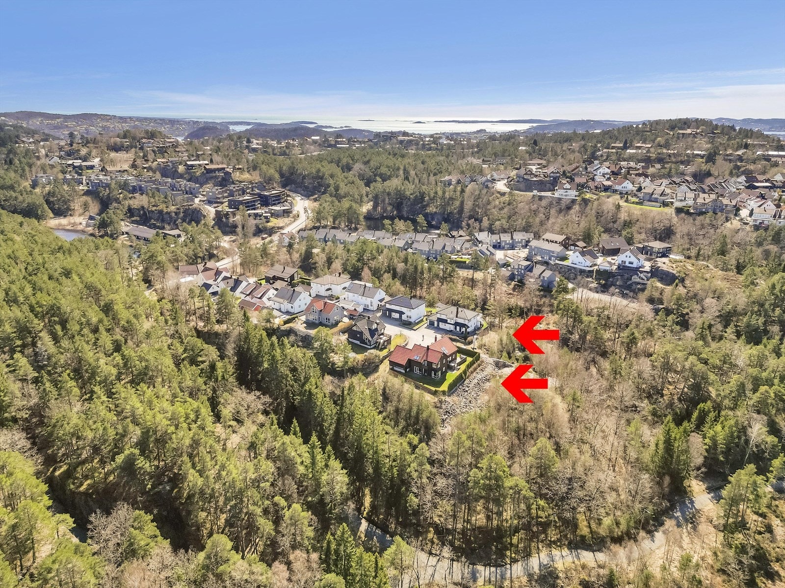 Reguleringsplanen er idag godkjent for 13 boliger (rekkehus/enebolig i rekke). Galleribilde