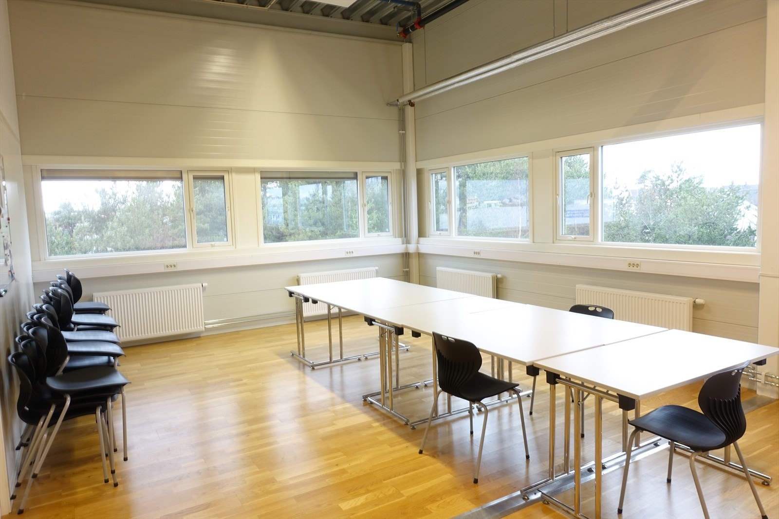 Åpent lyst hjørneareal Galleribilde