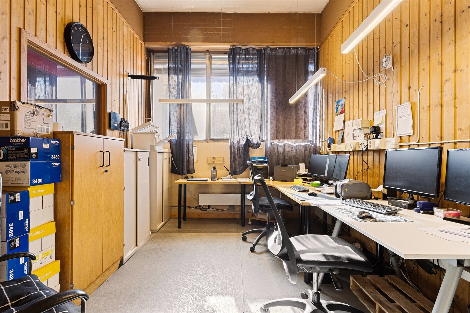 1. etasje - lagerkontor Galleribilde