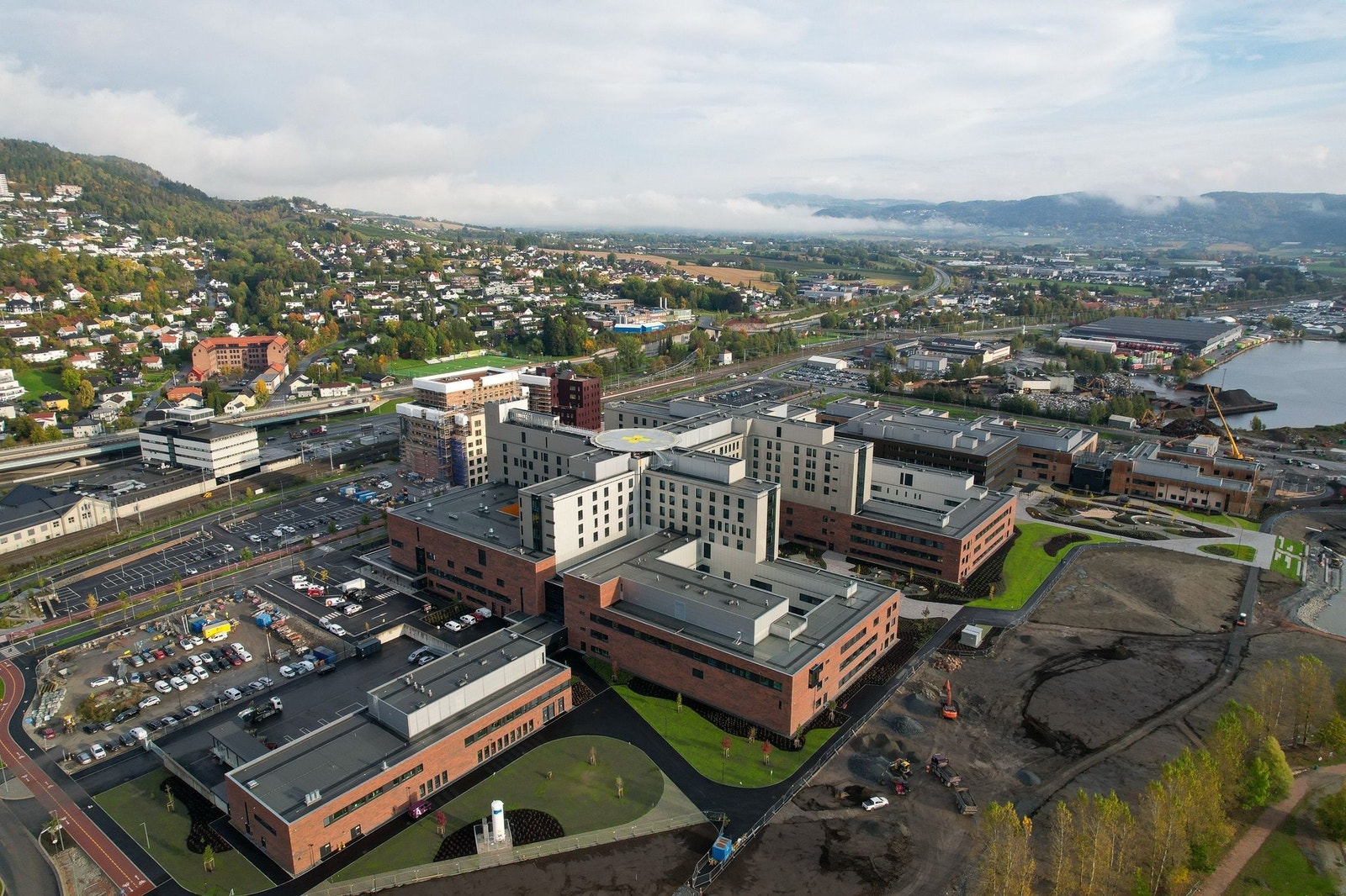 En del av helse- og innovasjonsbydelen på Brakerøya. Bilde lånt av Vestre Viken HF Galleribilde