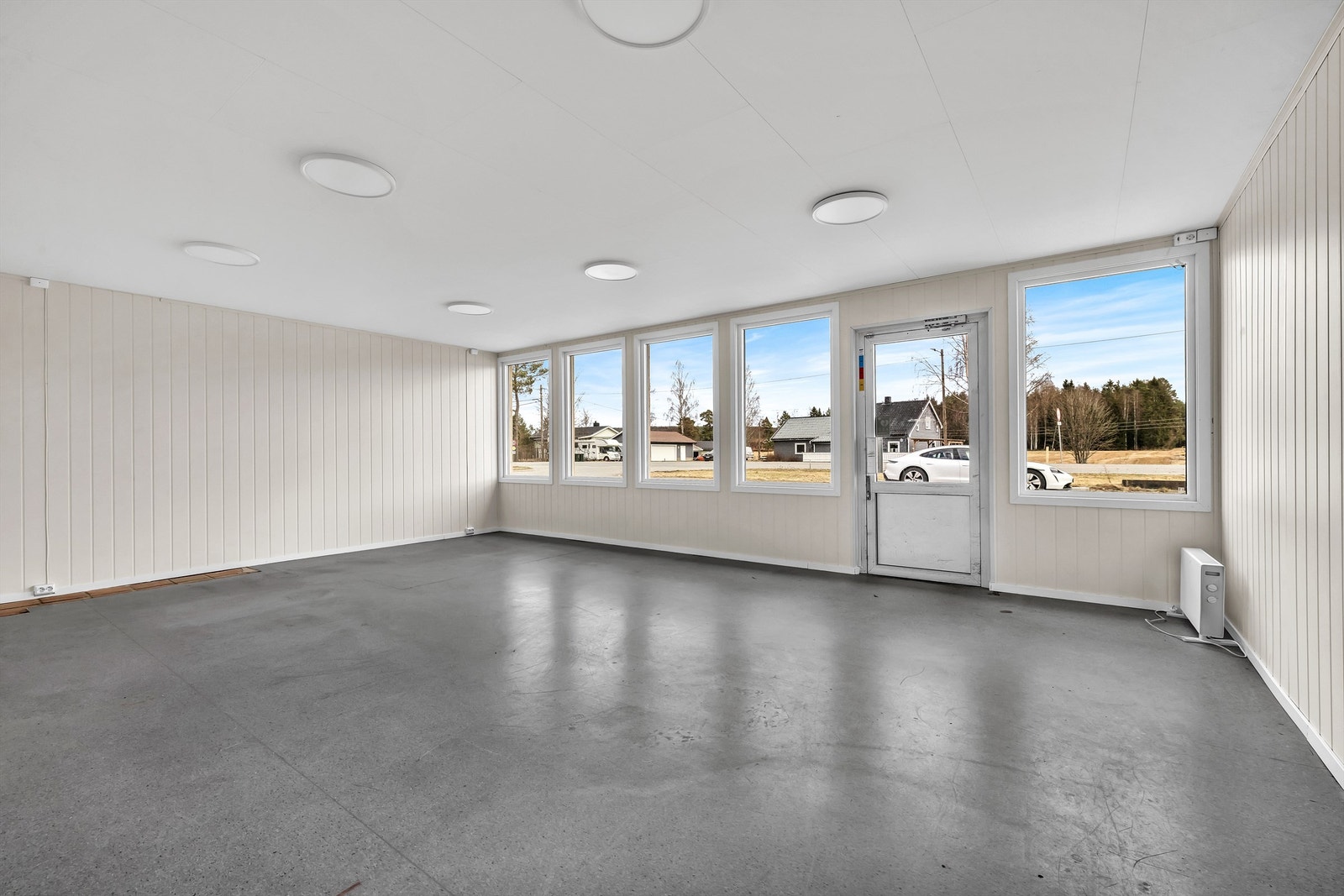 Lokale mot gaten Galleribilde