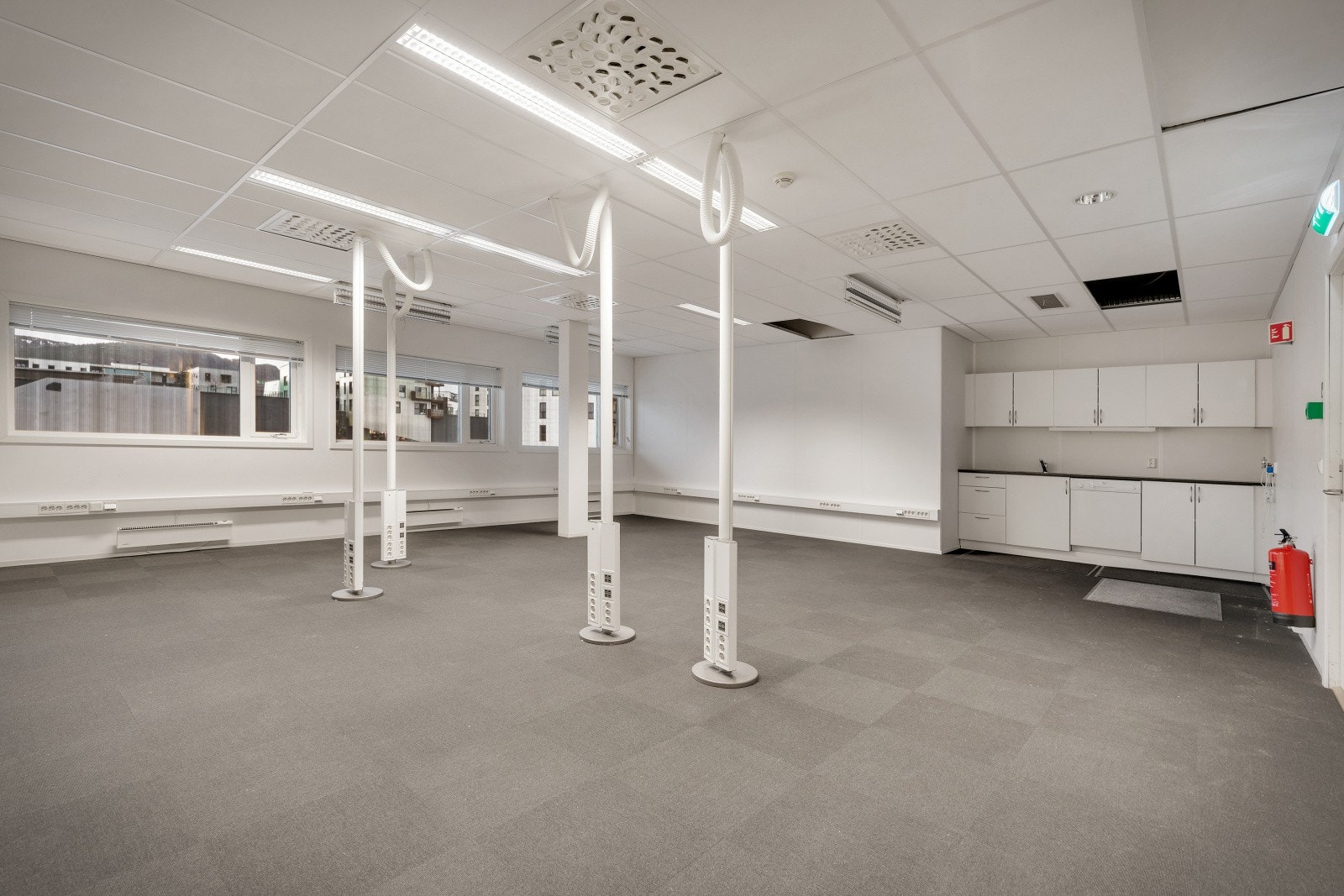 2. etasje: Ca. 210,4 kvm brutto (inkl. andel fellesareal) Galleribilde