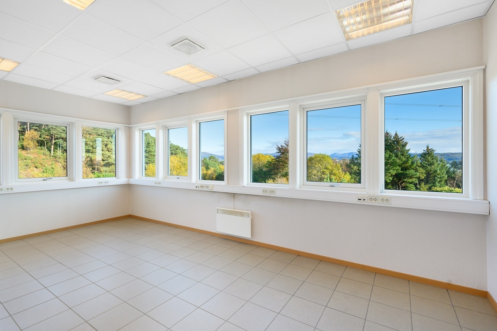 Kontorlokaler i 2. etg.