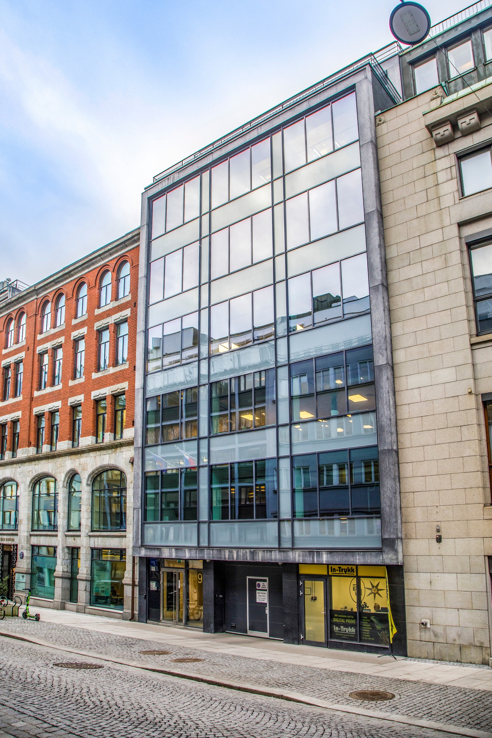 Nedre Vollgate 9 (evt inngang fra Øvre Vollgate 6). Galleribilde