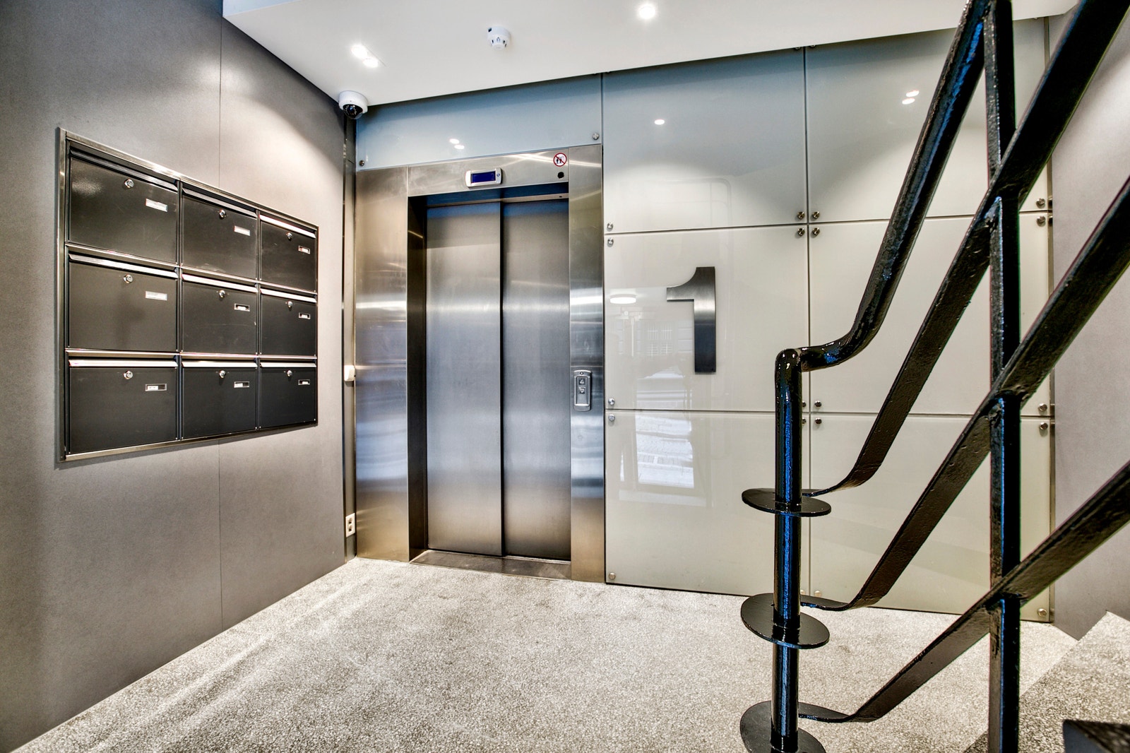 Inngangsparti. Galleribilde