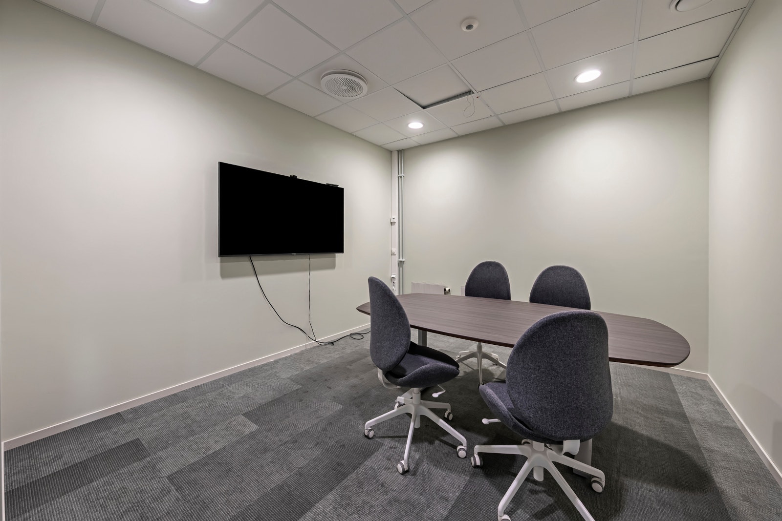 Møterom for 4-6 personer i 1. plan Galleribilde