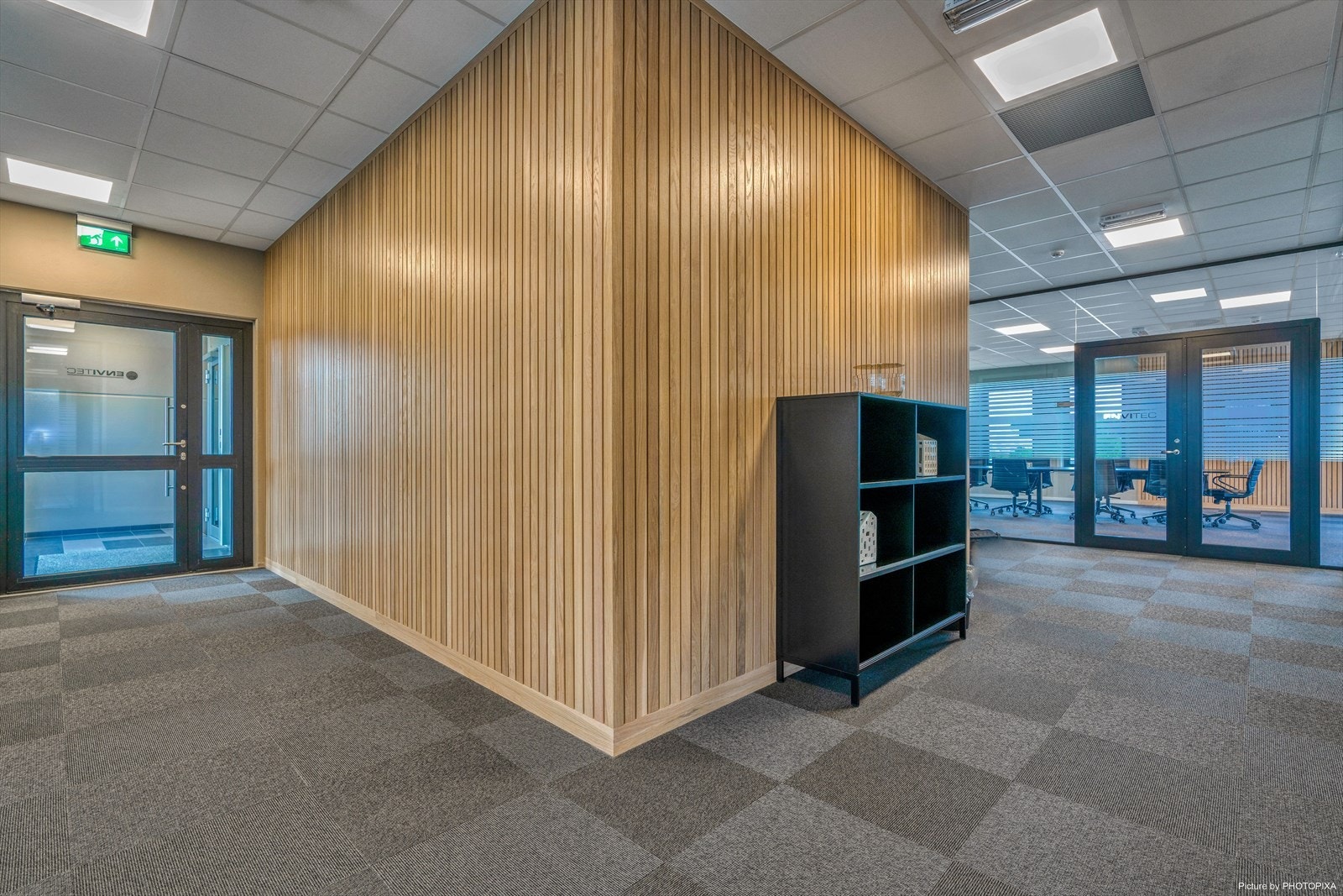 _TKP2438_edit.jpg Galleribilde