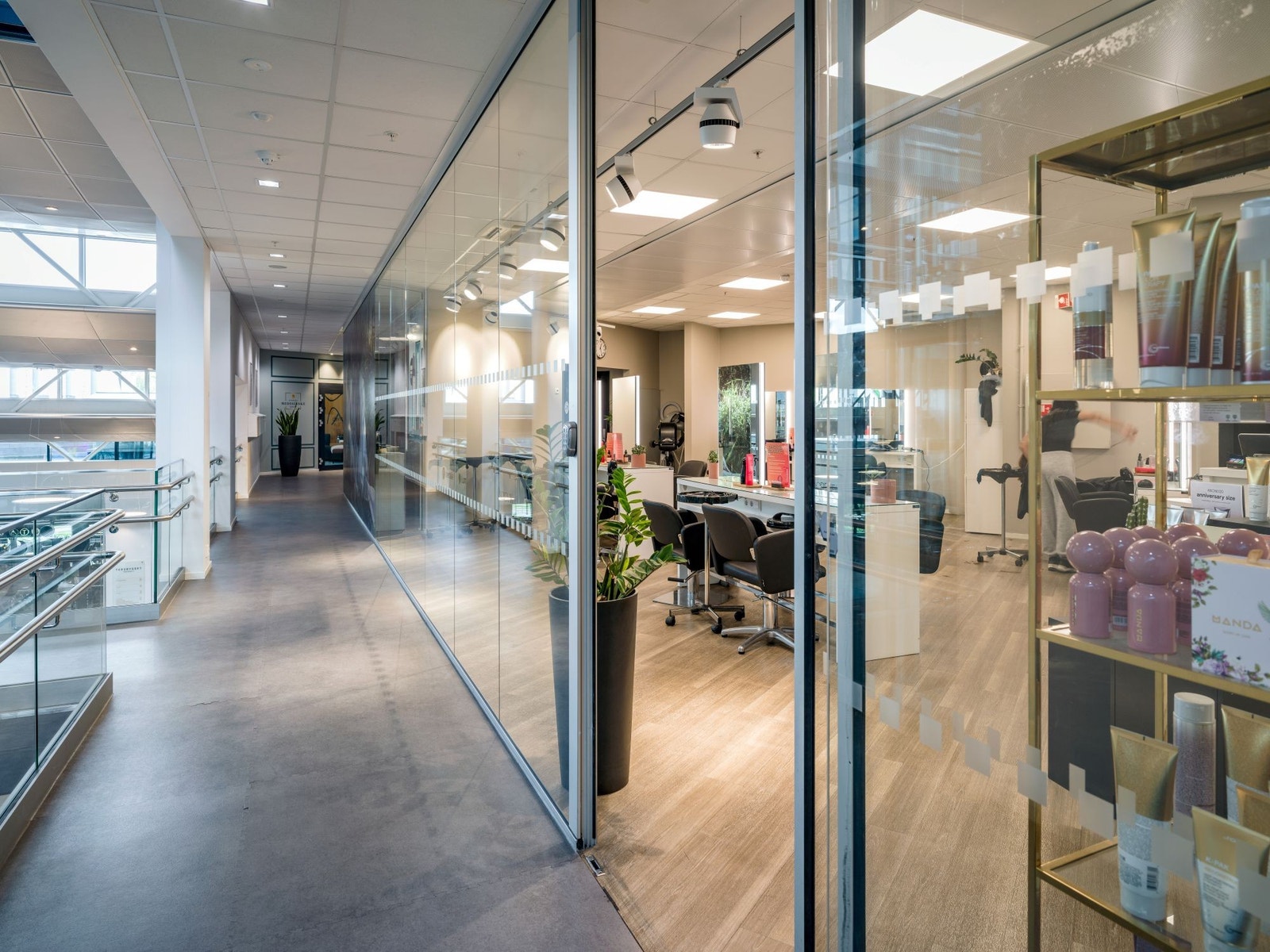 Svalgang foran lokalet Galleribilde